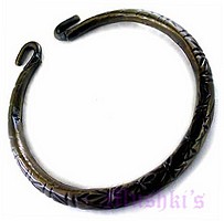coil necklace - click here for large view